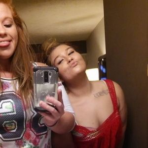 Meet your Posher, Aiirra